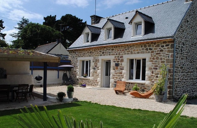 Popular fisherman's house Gîte Abord Paimpol holiday Sea Bréhat Island Calm Beach