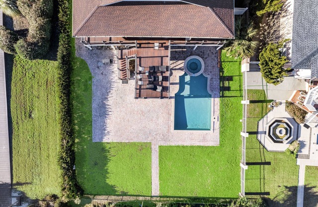 Posh Ocean Front: Huge Private Pool/Yard/Spa/Patio/GameRoom w 4 En-Suite BathRms