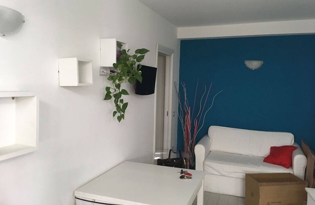 Posillipo, very nice two bedroom apartment finely furnished