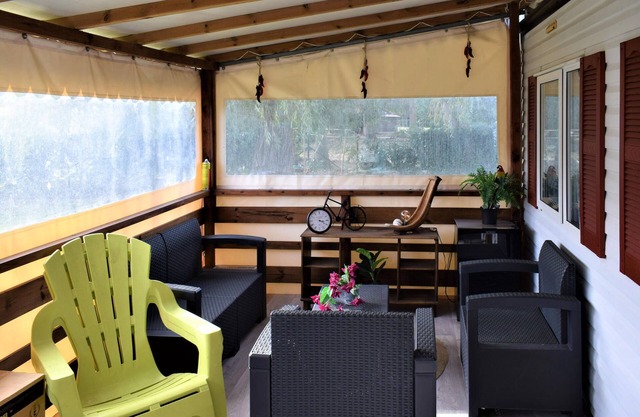 Practical mobile home in the southwest of France, near the Spanish border.