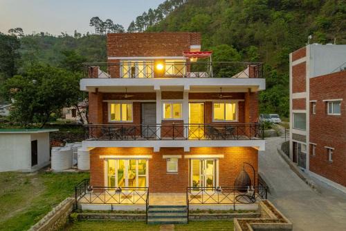 Prakriti with River View- Pet Friendly Retreat with Plunge Pool by StayVista