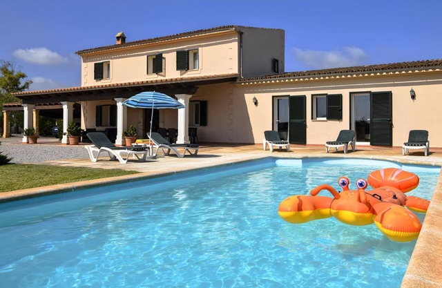 Preciosa Casa de Campo Para 8 Personas con Piscina y Aire Acondicionado