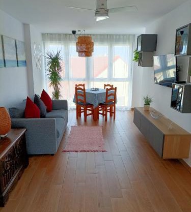 Precioso apartamento con piscina en la playa