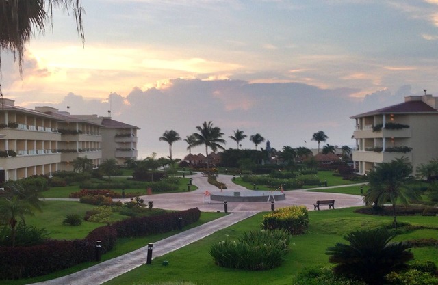 Premier All Inclusive Cancun Resort includes Resort Credit