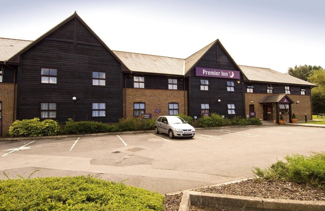 Premier Inn Farnborough West - Southwood
