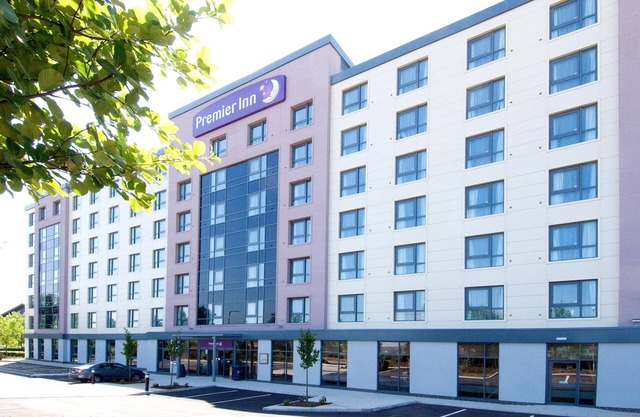 Premier Inn London Gatwick Manor Royal