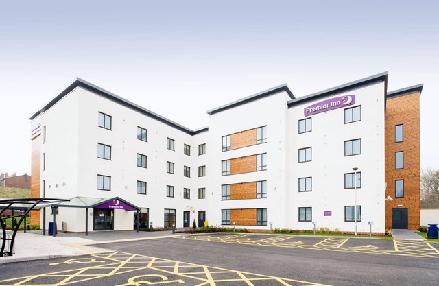 Premier Inn Stourbridge Town Centre