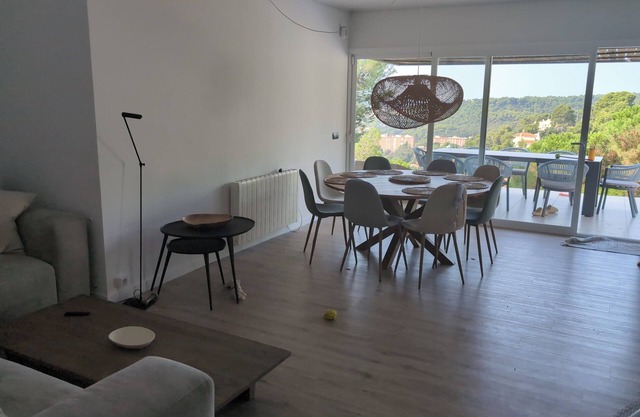 Premium 3-bedroom villa with WiFi and AC in fabulous Santa Susanna