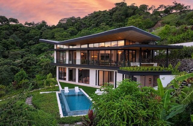 Premium Jungle Luxe in Exclusive Community