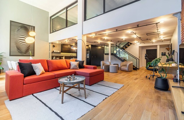 Premium Loft in Historic Building with Private Sauna and Jacuzzi