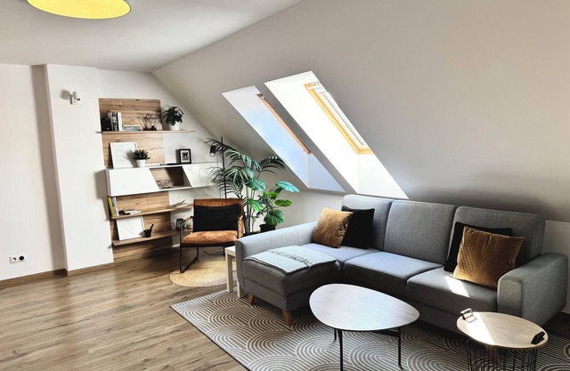 Premium Maisonette w/A/C, Private Parking & Green Terrace – Bratislava