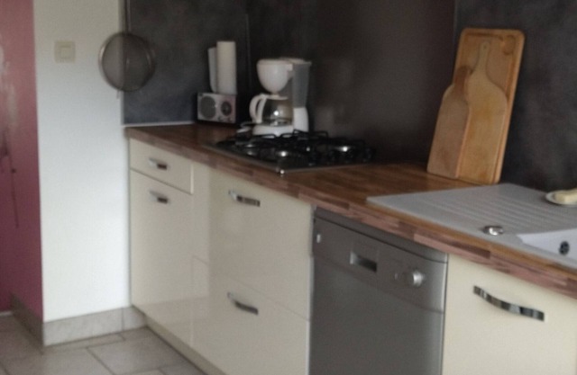 Pretty vacation home in the center of Plouézec