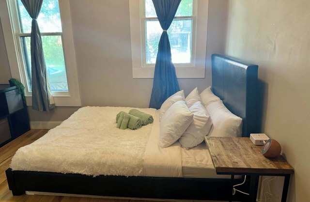 Prime Location – Free Parking – Short North