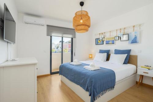 Prime Location, Pool, Free Parking