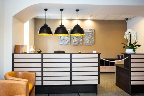 Primo Hotel B&B with Free Parking