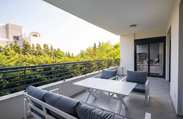 Princess Gardens - Two Bedroom Apartment, Sleeps 4