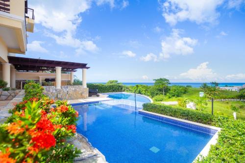 Pristine Bay Villa 1108 home