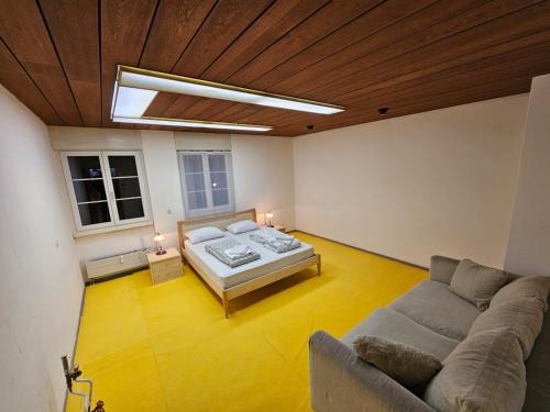 Privat Grosse Zimmer in Altstadt Chur -Mars