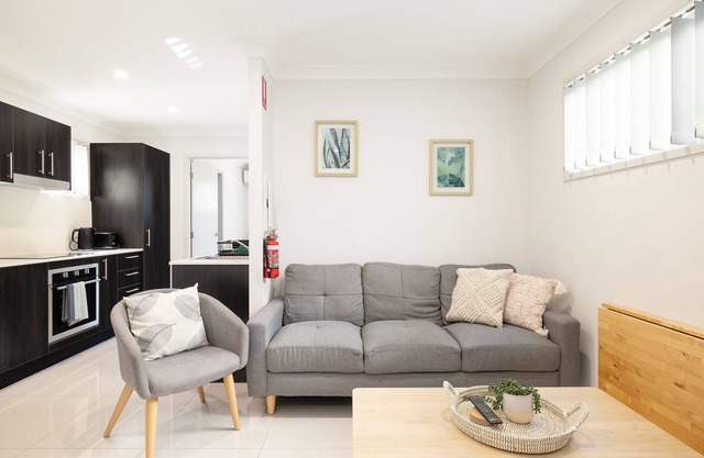 Private, Air-Con and Full Kitchen