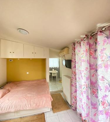 Private Apt. Acropolis View. Top Floor. Koukaki