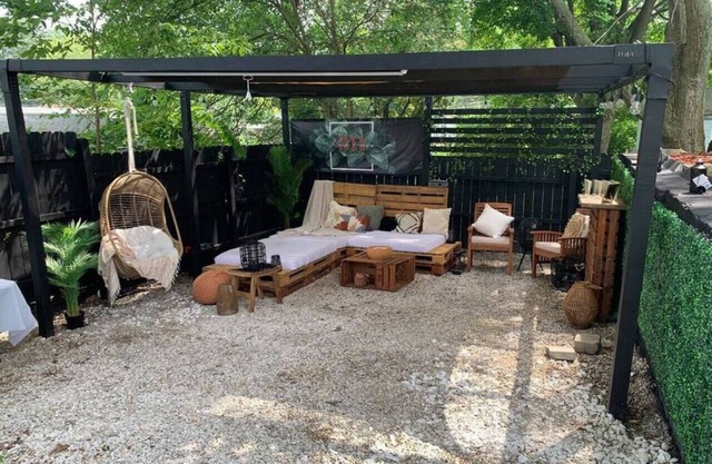 PRIVATE Cozy Finished Basement with backyard oasis