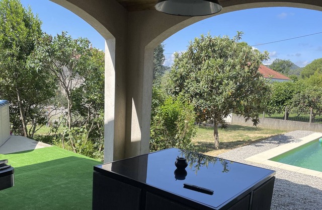 Private villa with swimming pool and jacuzzi in the Gard between Nîmes, Alès and Uzes