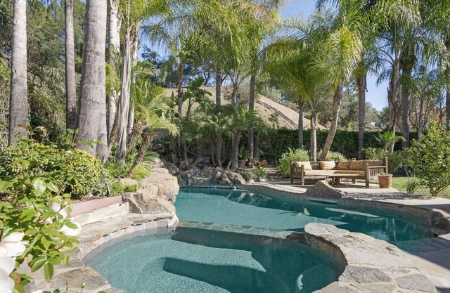 Private Home in Picturesque Topanga Canyon