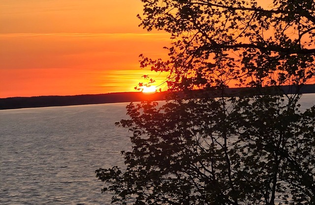 Private Lake Access-7 King Beds-Spacious Retreat-2 Game Rooms-Theater Room