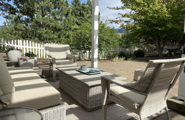 Private lower level entire unit. Sleeps 6