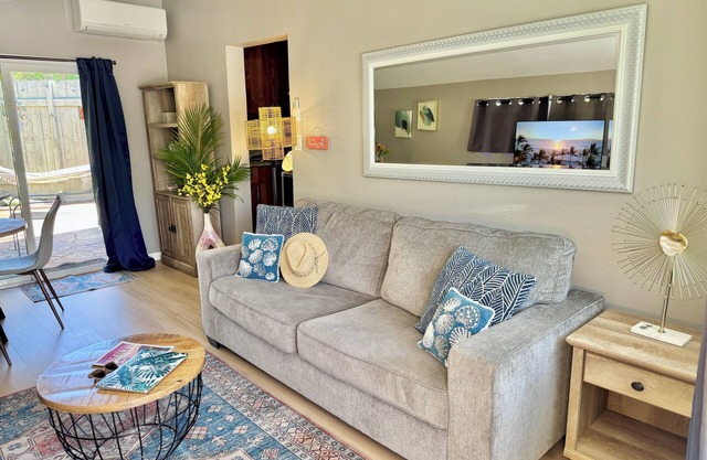 Private Modern 1BR/1BA Tropical Kihei Maui Cottage by the Beach