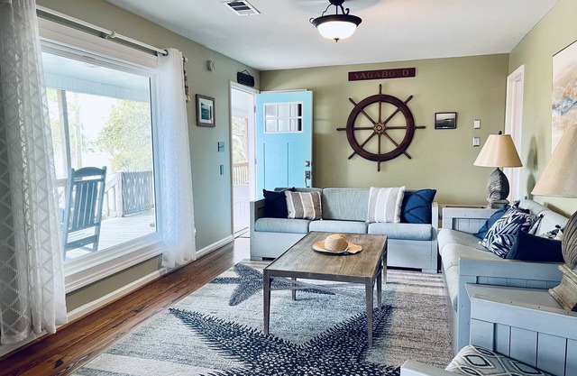 Private Neighborhood next to State Park with Secluded Beach 🏖 Booking 2025!