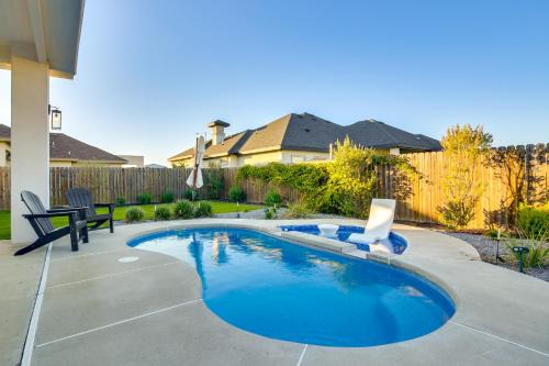 Private Patio and Gym Brownsville Escape Near Beach