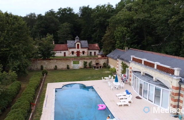 Private Pool House nestled within the magnificent Chateau grounds- Loire Valley.
