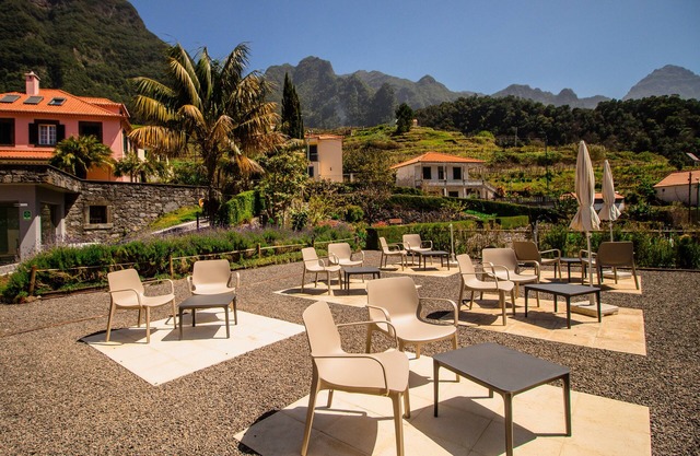 Private Room at Solar da Bica - Agro-Tourism