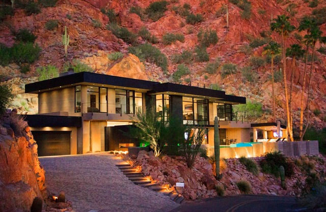 Private Trailhead, Infinity Pool, and Skyline Views from Camelback Desert Haven