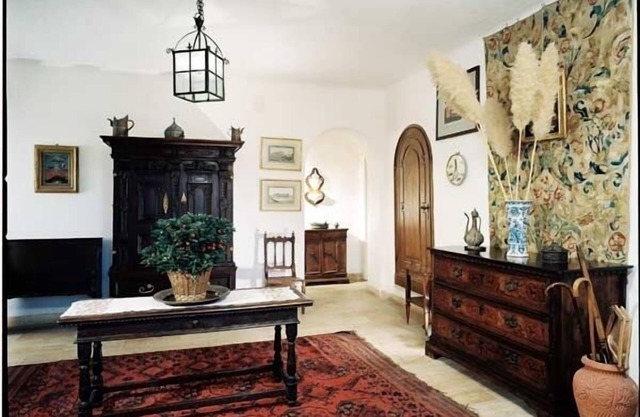 Private Villa, Stupendous View, Pool. Serenity, AC, Parking and Privacy.