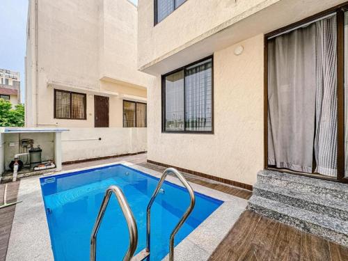 Private Villa with Swimming Pool