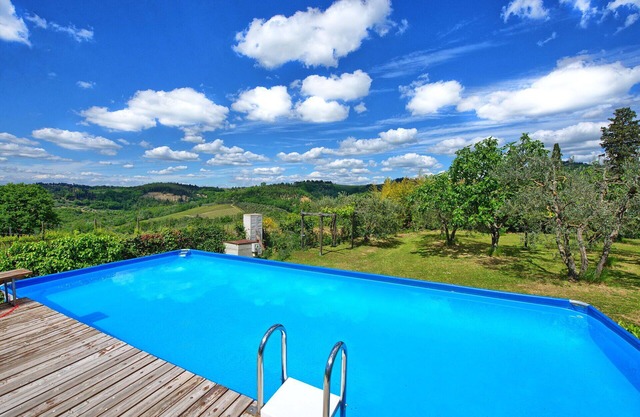 Private Villa with WIFI, A/C, private pool, TV, patio, panoramic view, close to San Gimignano