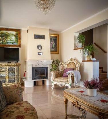 Prywatny Dom z Parkingiem Trzy Sypialnie Self check-in Faktura