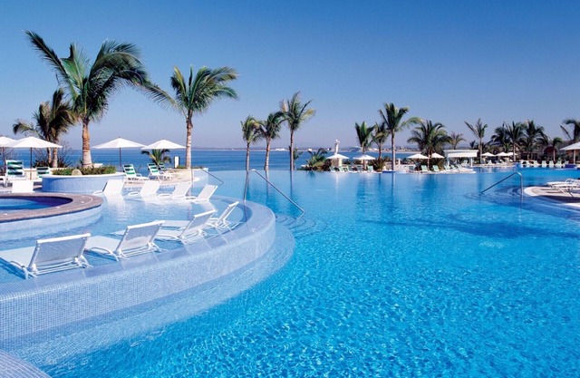 Pueblo Bonito Emerald Bay