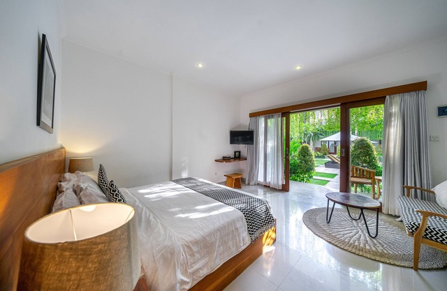 Puri Uma Ratu - Deluxe Room 03