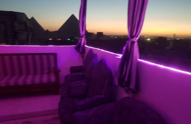 Pyramids View Rooftop Studio