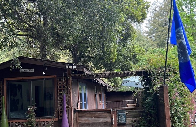 Quaint Cabin in the Santa Cruz Mountains