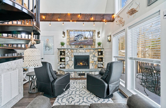 Quaint & Cozy LakeView Cottage - Lake of the Woods