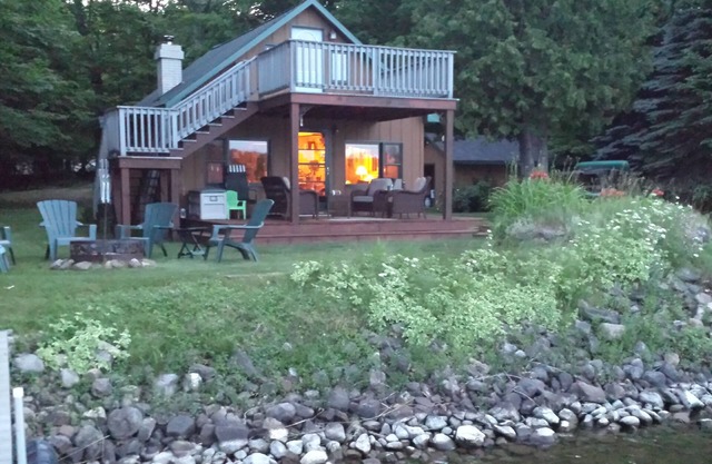 Quaint seasonal cabin on the southwest shore on AuTrain Lake