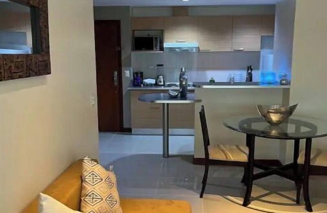 Quali-Fornia Modern Suite en Torres Del Sol 1