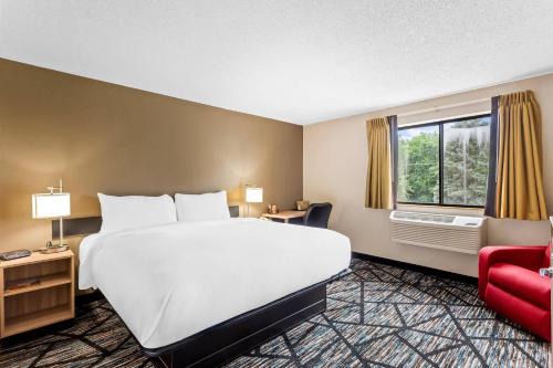 Quality Inn & Suites Howe - Sturgis