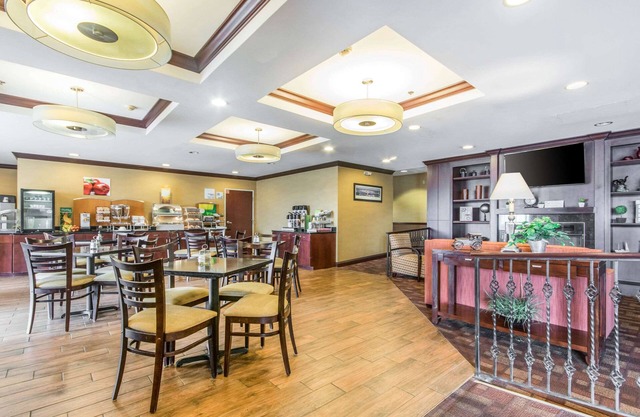 Quality Inn & Suites