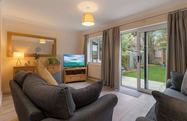 Quay Escape - Short Stays UK Ltd