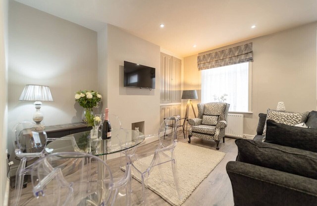 Queen`s Cottage Barrowford
